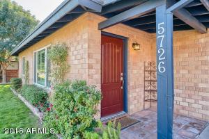5726 N 19th Pl, Phoenix, AZ 85016 photo 2