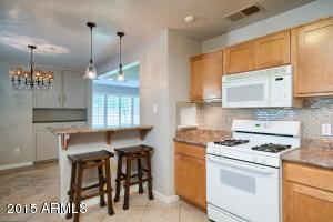 5726 N 19th Pl, Phoenix, AZ 85016 photo 8