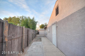 7914 W Fairmount Ave, Phoenix, AZ 85033 photo 22