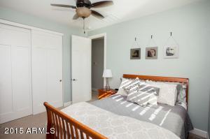 14 E Laurie Ln, Phoenix, AZ 85020 photo 21