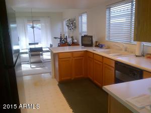 3927 E Kimberly Way, Phoenix, AZ 85050 photo 3