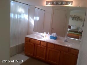 3927 E Kimberly Way, Phoenix, AZ 85050 photo 6