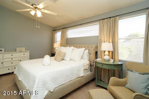 899 E Oakland St, Gilbert, AZ 85295 photo 5