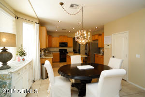 899 E Oakland St, Gilbert, AZ 85295 photo 12