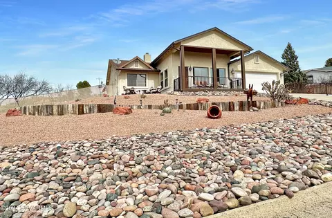 10600 E Valley View Dr, Cornville, AZ 86325