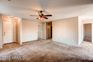 2016 S 71st Dr, Phoenix, AZ 85043 photo 11