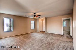 2016 S 71st Dr, Phoenix, AZ 85043 photo 9