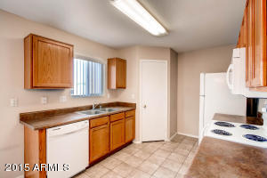 2016 S 71st Dr, Phoenix, AZ 85043 photo 5