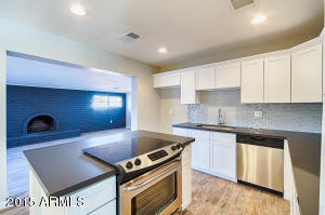 2034 E Palm Ln, Phoenix, AZ 85006 photo 8