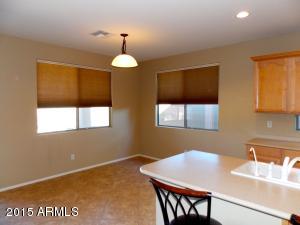 610 E Raven Ct, Gilbert, AZ 85297 photo 9