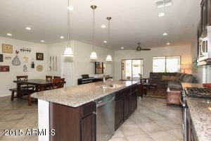 3142 E Chisum Ln, Gilbert, AZ 85297 photo 7