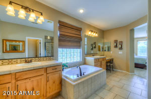 3685 E Turnberry Ct, Gilbert, AZ 85298 photo 6