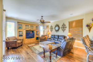 3685 E Turnberry Ct, Gilbert, AZ 85298 photo 8