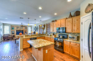 3685 E Turnberry Ct, Gilbert, AZ 85298 photo 12