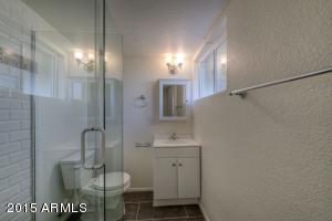 916 E Seldon Ln, Phoenix, AZ 85020 photo 9