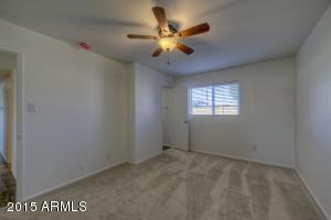 916 E Seldon Ln, Phoenix, AZ 85020 photo 8