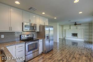 916 E Seldon Ln, Phoenix, AZ 85020 photo 7