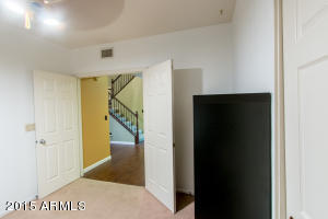 30 E Caroline Ln, Tempe, AZ 85284 photo 8