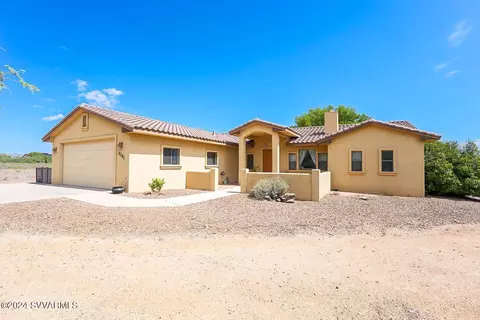 2151 Red Creek Dr, Clarkdale, AZ 86324
