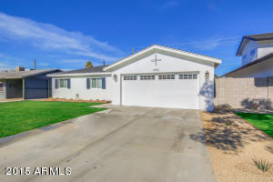 4512 E Glenrosa Ave, Phoenix, AZ 85018 photo 2