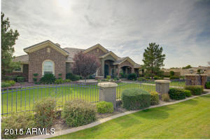 2161 E Coconino Dr, Gilbert, AZ 85298 photo 3