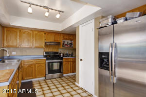 3143 E Malapai Dr, Phoenix, AZ 85028 photo 10