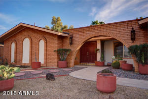 3143 E Malapai Dr, Phoenix, AZ 85028 photo 4