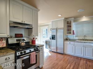 4219 E Pinchot Ave, Phoenix, AZ 85018 photo 9