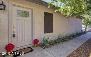 491 E Devon Dr, Gilbert, AZ 85296 photo 2