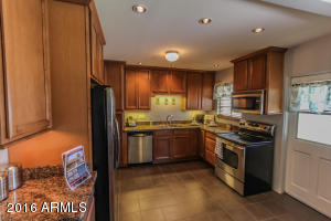 6131 N 18th Dr, Phoenix, AZ 85015 photo 3