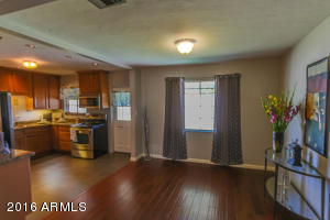 6131 N 18th Dr, Phoenix, AZ 85015 photo 4