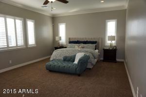 2817 E Warbler Rd, Gilbert, AZ 85297 photo 8