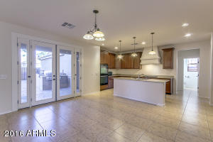 1907 S Sinova Ave, Gilbert, AZ 85295 photo 3