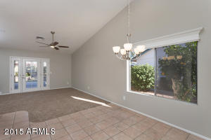 4002 E Kimberly Way, Phoenix, AZ 85050 photo 8