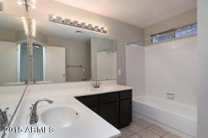 4002 E Kimberly Way, Phoenix, AZ 85050 photo 10