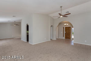 4002 E Kimberly Way, Phoenix, AZ 85050 photo 3