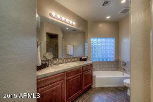 550 E Mountain Sage Dr, Phoenix, AZ 85048 photo 24