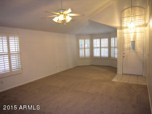606 E Cathy Dr, Gilbert, AZ 85296 photo 2