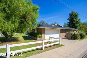 201 E Berridge Ln, Phoenix, AZ 85012 photo 8