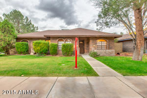 820 E Cullumber St, Gilbert, AZ 85234 photo 1