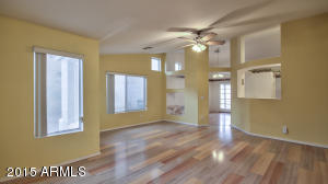8014 S 34th Pl, Phoenix, AZ 85042 photo 5