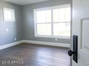 4239 E Osborn Rd, Phoenix, AZ 85018 photo 9