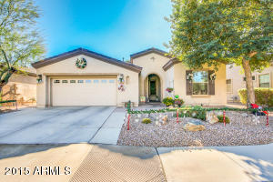 4573 E Carob Dr, Gilbert, AZ 85298 photo 1