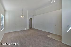 592 S Brett St, Gilbert, AZ 85296 photo 5
