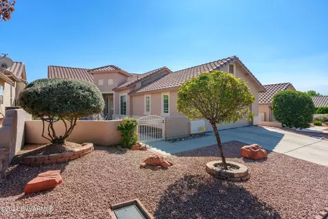 905 S Golf View Dr, Cornville, AZ 86325