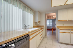 4915 E Lake Point Cir, Phoenix, AZ 85044 photo 12
