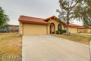 5207 E Half Moon Dr, Phoenix, AZ 85044 photo 2