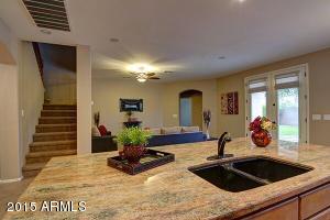 2468 E Parkview Dr, Gilbert, AZ 85295 photo 7