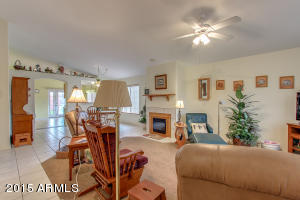 692 S Del Rio Ct, Apache Junction, AZ 85120 photo 4