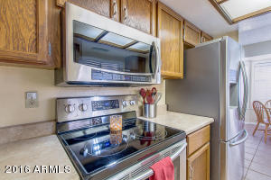 228 E Helena Dr, Phoenix, AZ 85022 photo 9